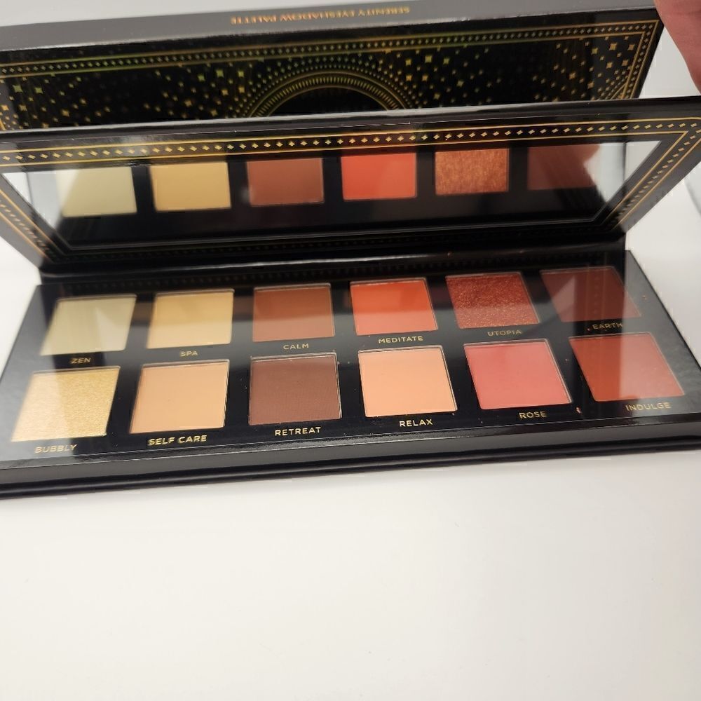 ACE Beaute Serenity Eyeshadow Palette 12 Shades Matte & Shimmers Pressed Powder